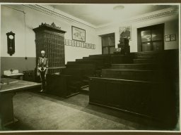 Sala wykładowa Zakładu Medycyny Sądowej CMUJ w Krakowie, 1926 r.